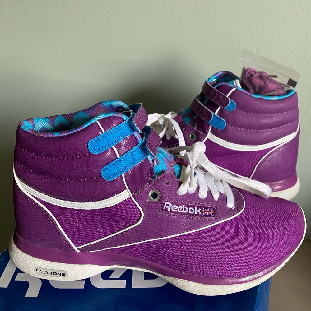 Reebok EasyTone Freestyle Hi Purple Sneakers